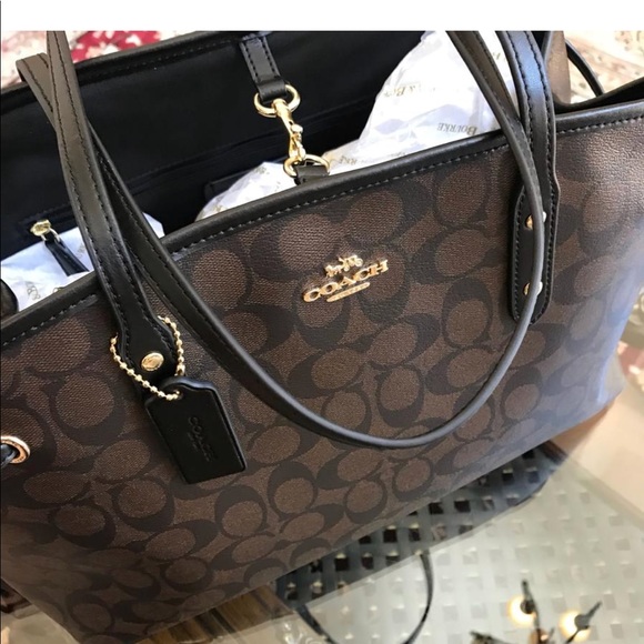 Authentic Coach drawstring handbag&wallet set - Picture 7 of 8